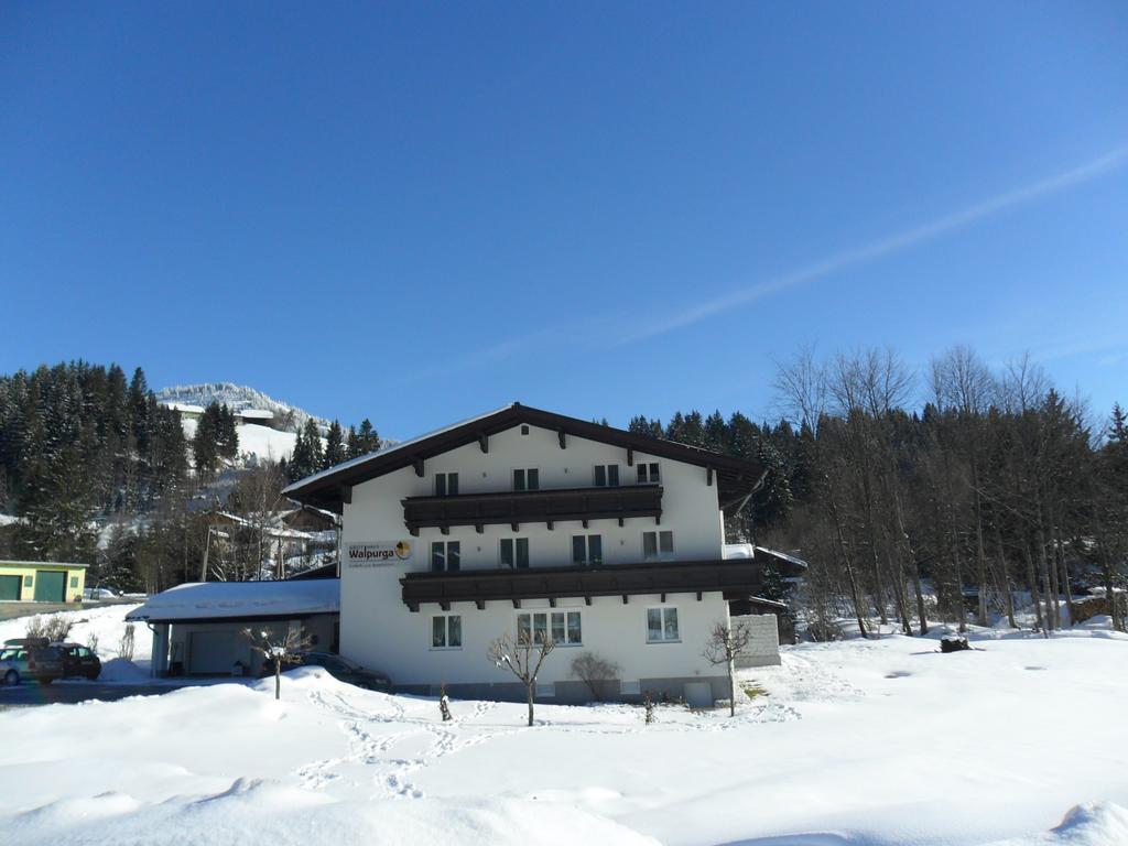 Gaestehaus Walpurga Russbach am Pass Gschuett Exterior photo